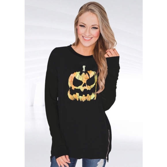 Tops - 🎃🖤1 LEFT=XL⚠️Halloween Jack-o-Lantern Sweatshirt
